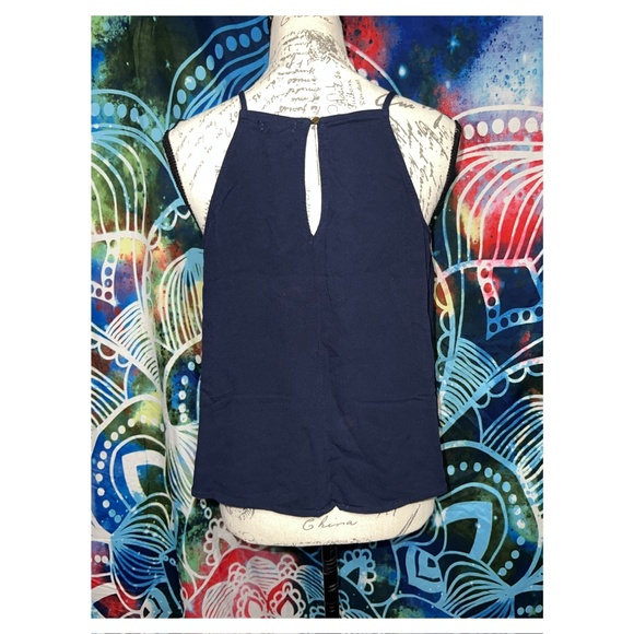 Eyeshadow Tank Top - Picture 2 of 3